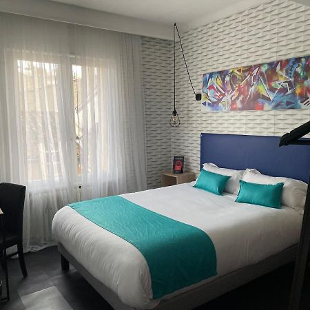 אז'ן Contact Hotel Le Provence מראה חיצוני תמונה
